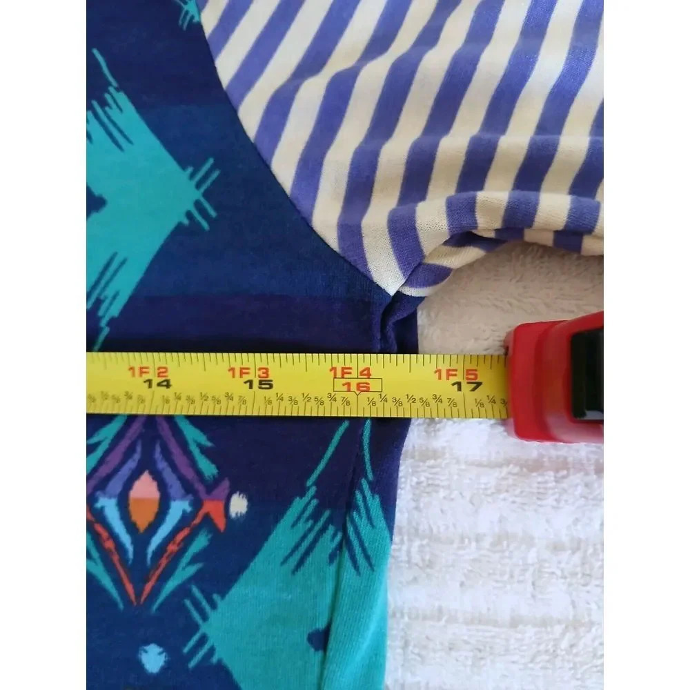 Lularoe Womens T-shirt Size XS Short Sleeve Round Neck Gray And Multicolor - Picture 11 of 15